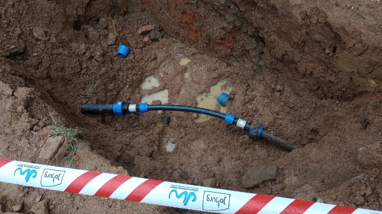 Hidden Burst Pipe Warning Signs Hidden Burst Pipe Warning Signs