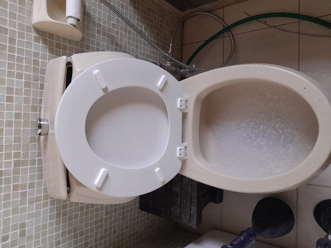 Why does my toilet keep clogging repeatedly? Why does my toilet keep clogging repeatedly?