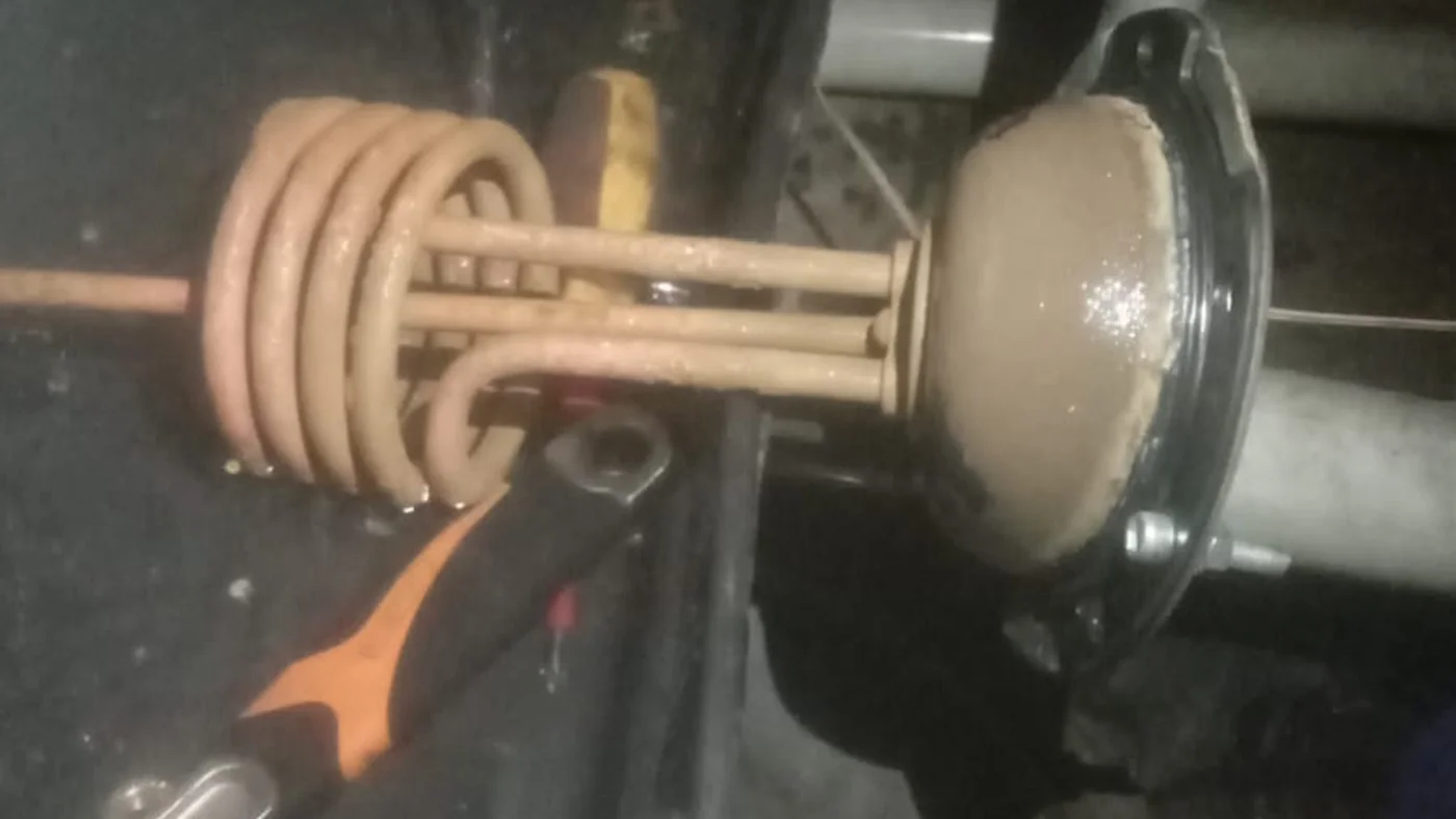 Albertskroon Emergency Plumbers Same Day Help — Albertskroon plumbing call-out Licensed plumber inspecting pipework and fixtures during a service visit in Albertskroon — leaks, drains, geysers and emergency repairs assessed on site