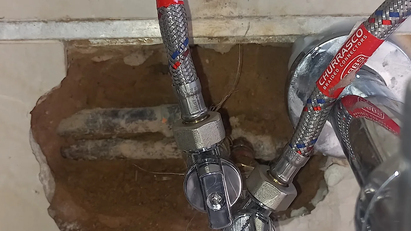 Brentwood Plumbers Reliable Local Service — Brentwood plumbing call-out Licensed plumber inspecting pipework and fixtures during a service visit in Brentwood — leaks, drains, geysers and emergency repairs assessed on site