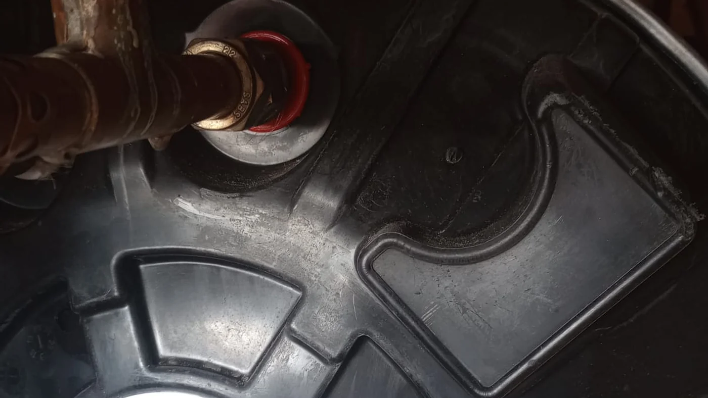 Klipplaatdrift Plumbing Services Call Trusted Plumbers — Klipplaatdrift plumbing call-out Licensed plumber inspecting pipework and fixtures during a service visit in Klipplaatdrift — leaks, drains, geysers and emergency repairs assessed on site