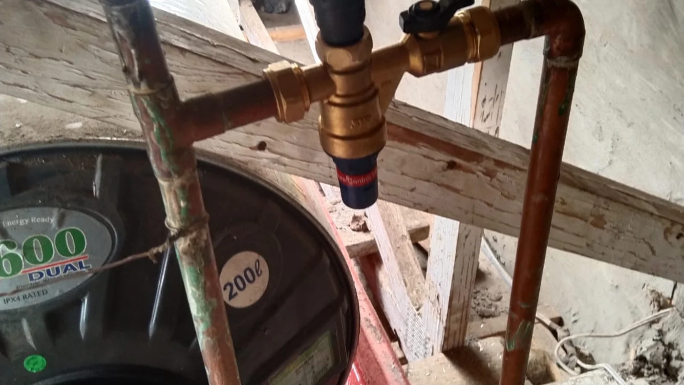 Kliptown Plumbers Reliable Local Service — Kliptown plumbing call-out Licensed plumber inspecting pipework and fixtures during a service visit in Kliptown — leaks, drains, geysers and emergency repairs assessed on site