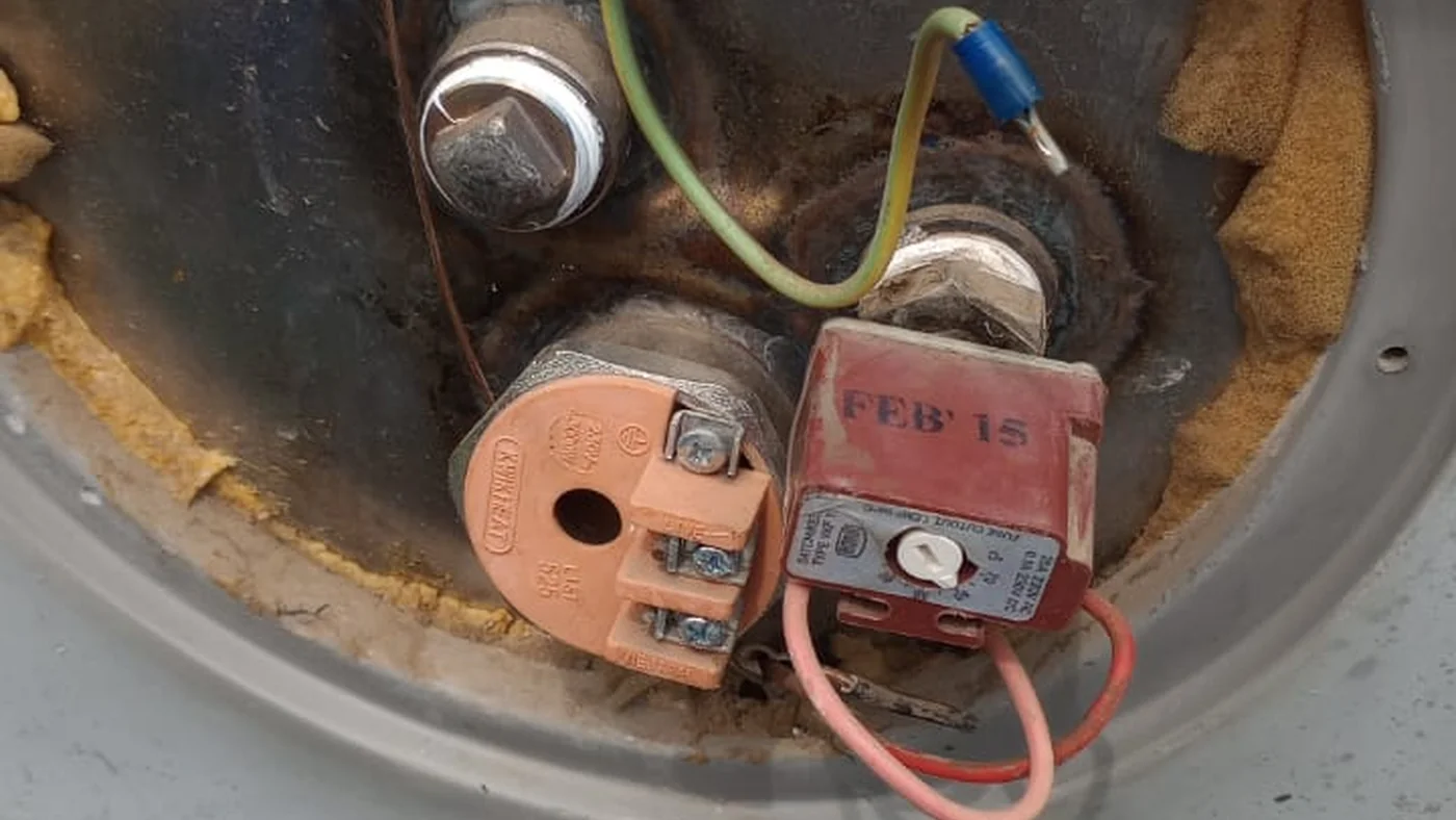 Koedoespoort Plumbing Services Call Trusted Plumbers — Koedoespoort plumbing call-out Licensed plumber inspecting pipework and fixtures during a service visit in Koedoespoort — leaks, drains, geysers and emergency repairs assessed on site