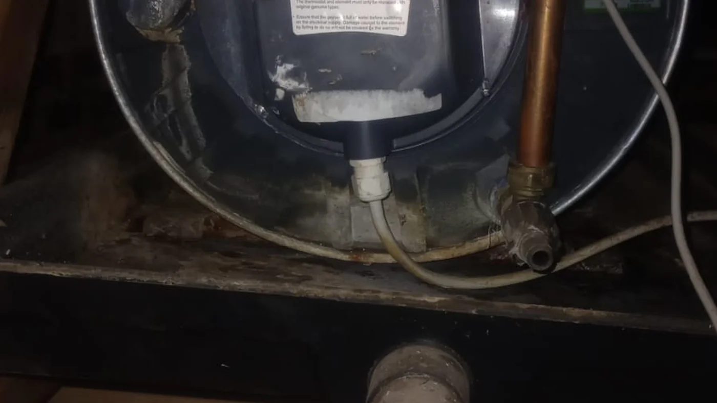 Zwavelpoort Plumbing Services Call Trusted Plumbers — Zwavelpoort plumbing call-out Licensed plumber inspecting pipework and fixtures during a service visit in Zwavelpoort — leaks, drains, geysers and emergency repairs assessed on site