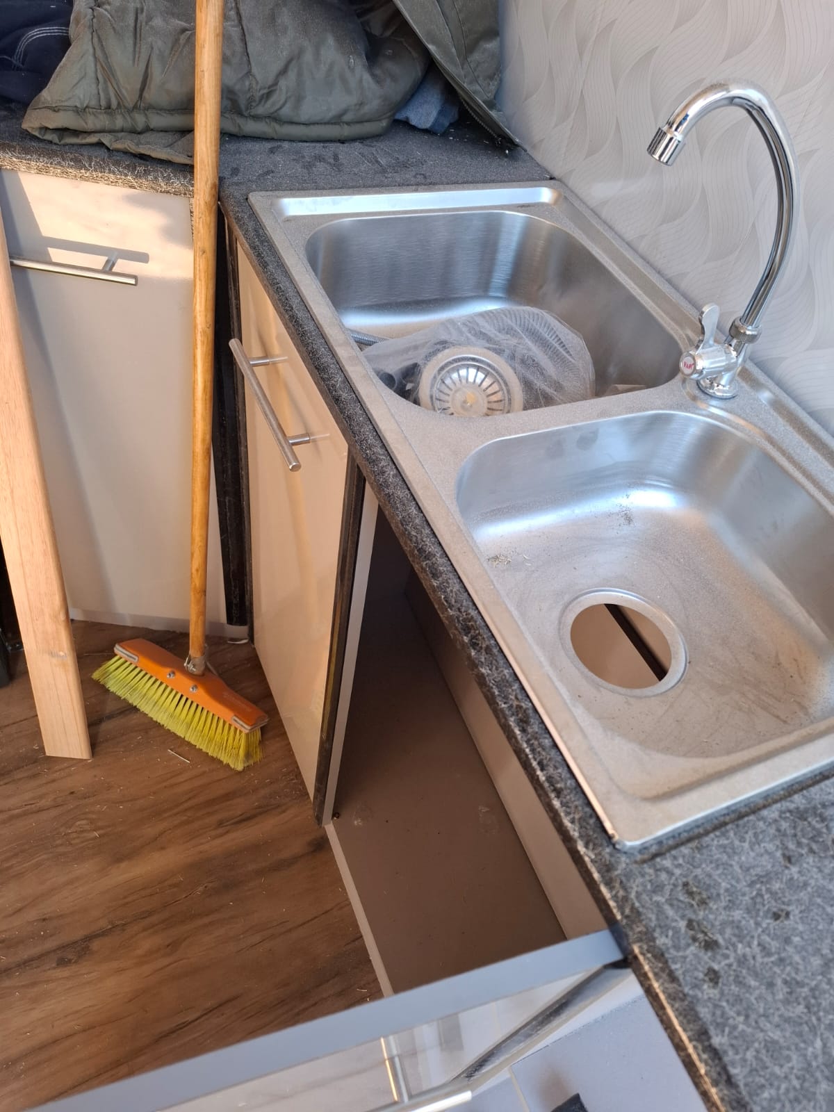 Cape Farms plumber working in Cape Town, Western Cape