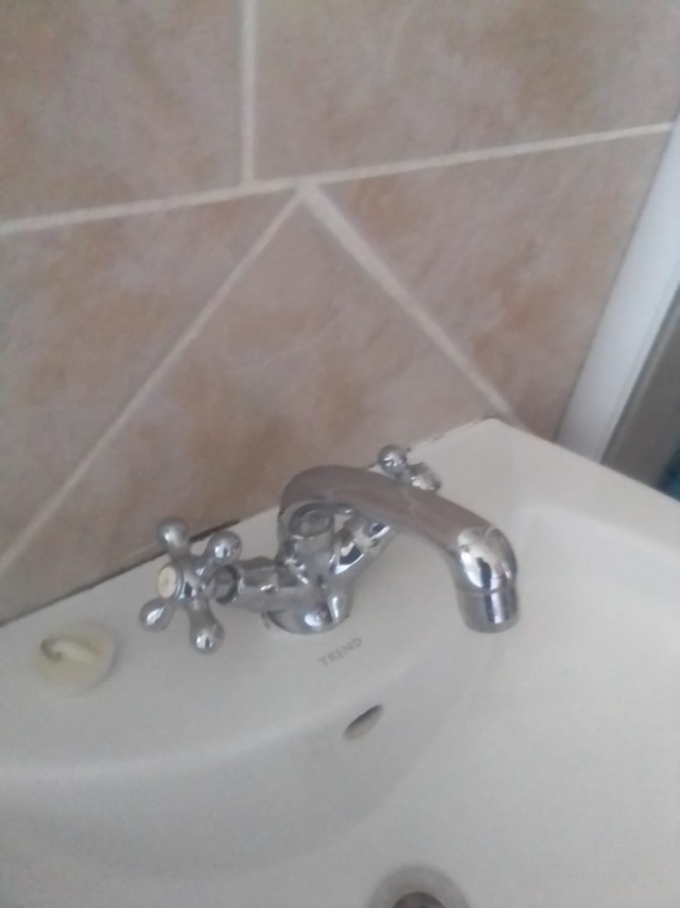 De Zalze Golf Estate plumber working in Stellenbosch, Western Cape