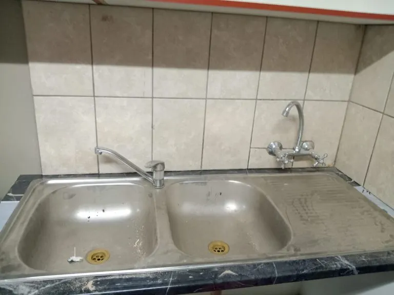 Emlanjeni plumber working in Cape Town, Western Cape