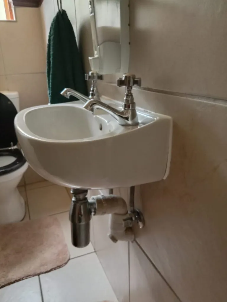 Firgrove plumber working in Somerset West / Strand, Western Cape