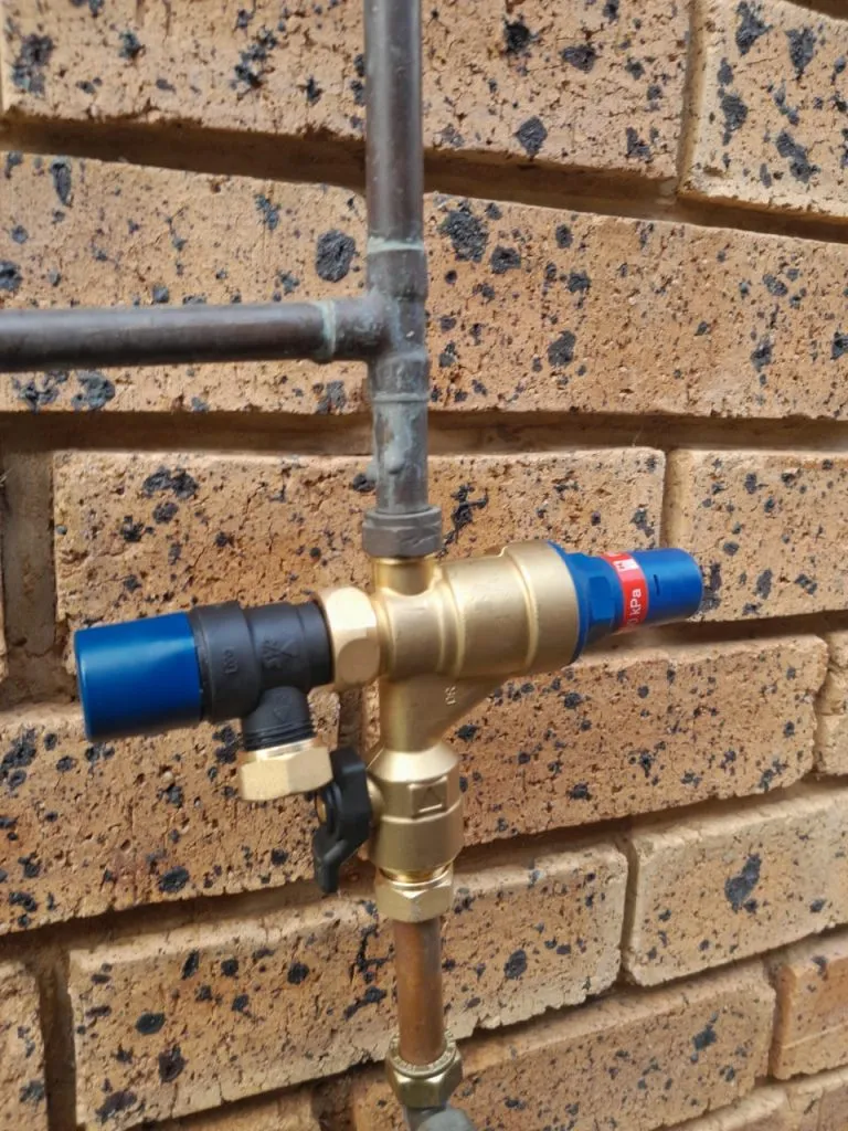 Klein Parys plumber working in Paarl, Western Cape