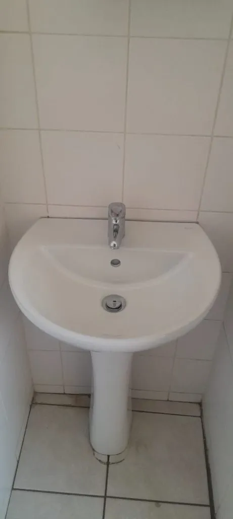 Lochnerhof plumber working in Somerset West / Strand, Western Cape