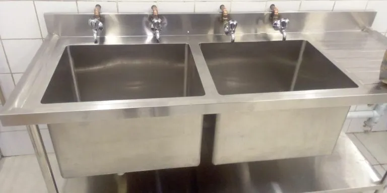 Manenberg plumber working in Cape Town, Western Cape