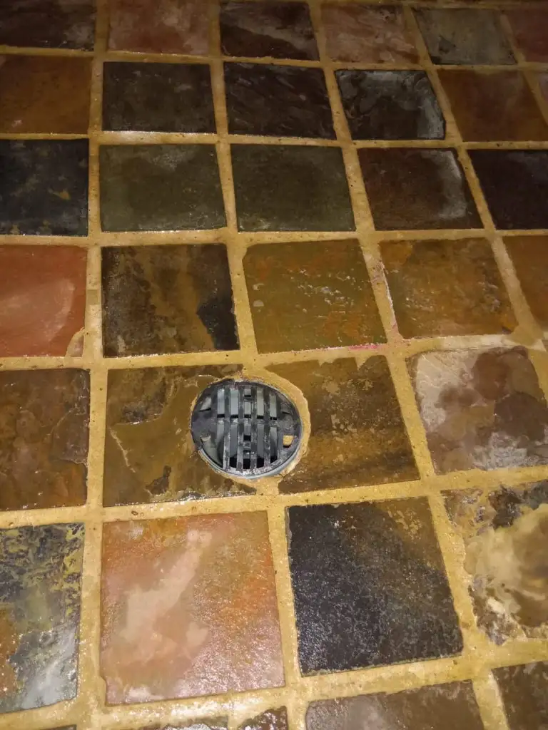 Pinati plumber working in Cape Town, Western Cape