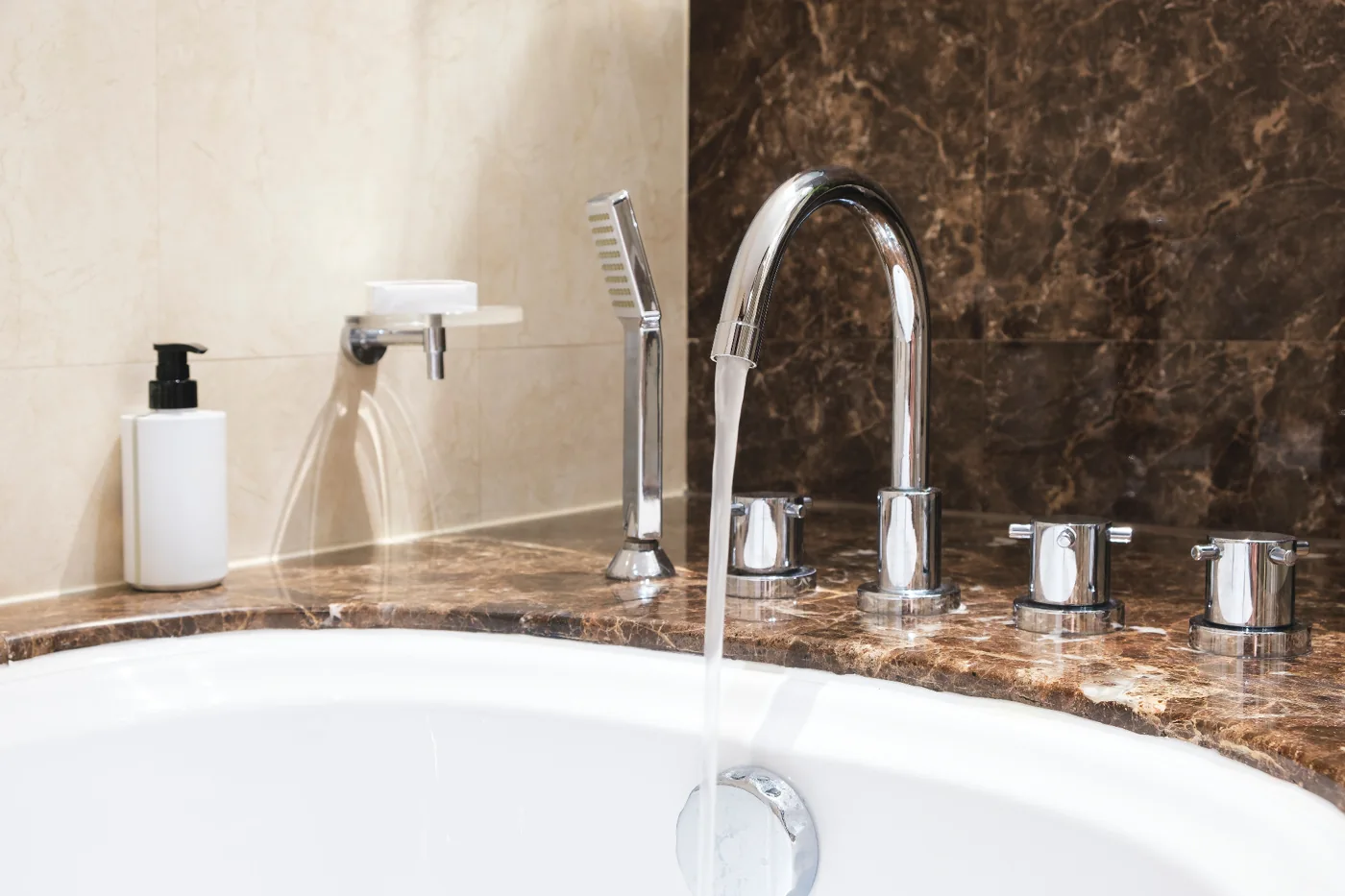 Bath and chrome fittings illustrating urgent plumber Kempton Park fixture repairs