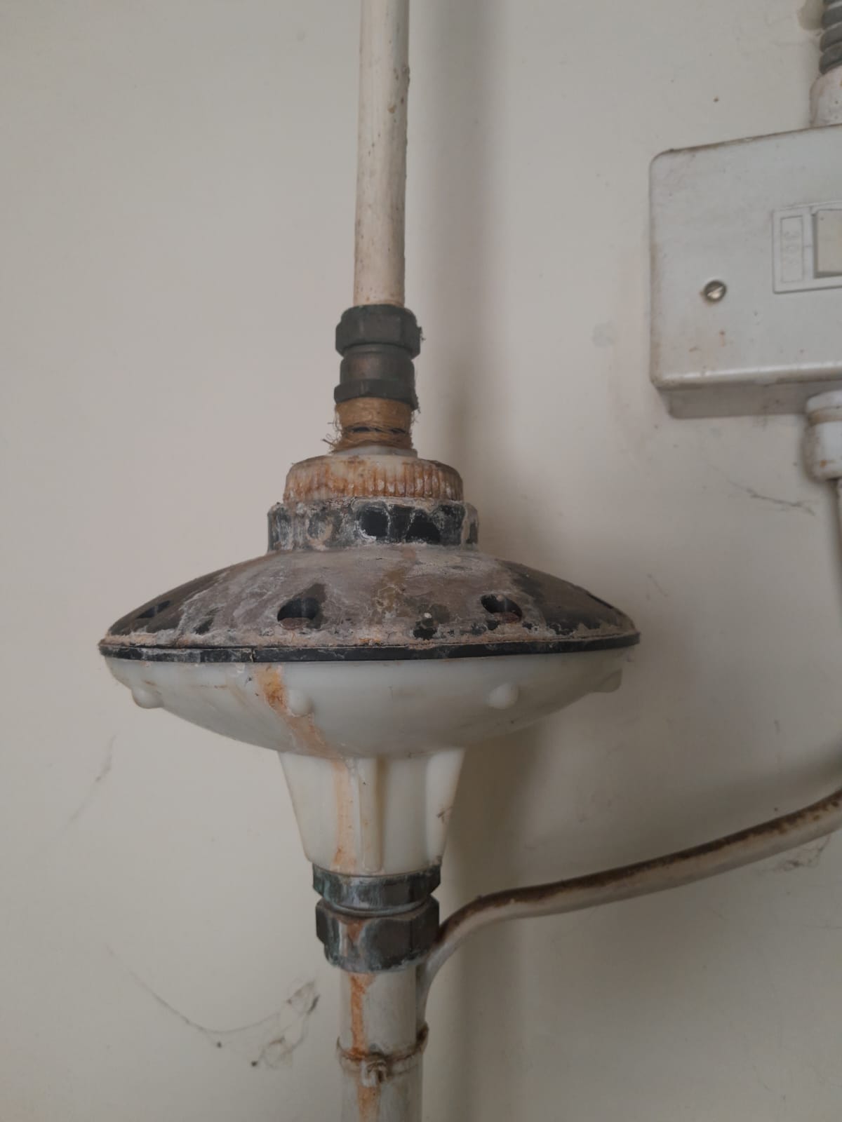 Low pressure Latco valve repair on older geyser plumbing in Waterkloof Park