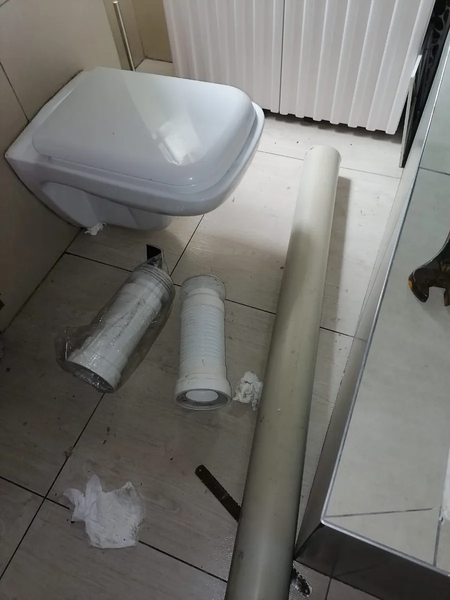 Toilet Replacement Advice toilet repair service image