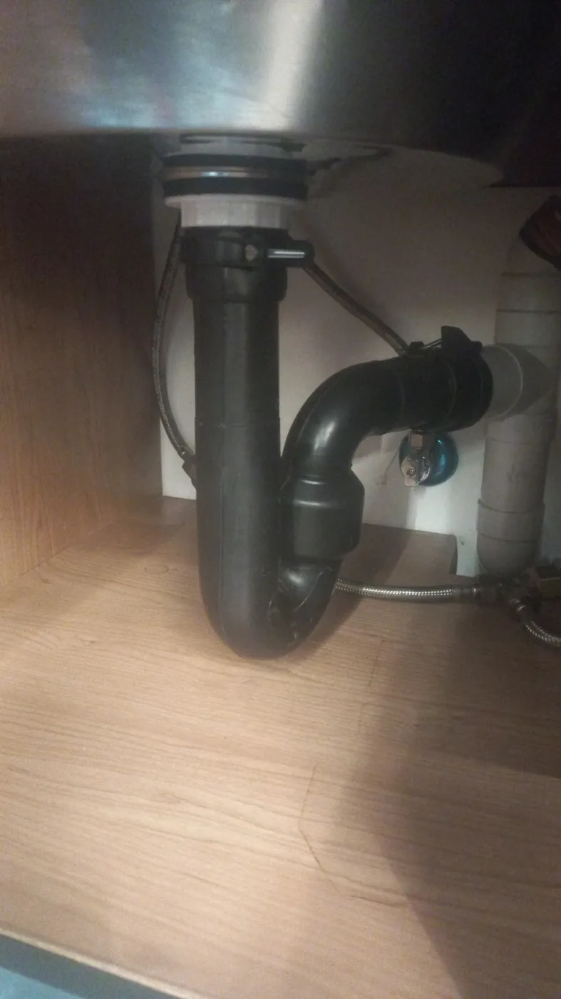 Kitchen sink trap replacement by a Zanberg plumber