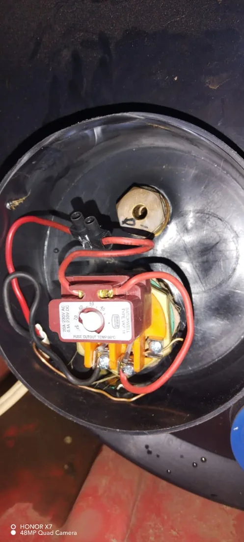 Faulty geyser thermostat wiring and electrical cover inspection in Zeekoevlei