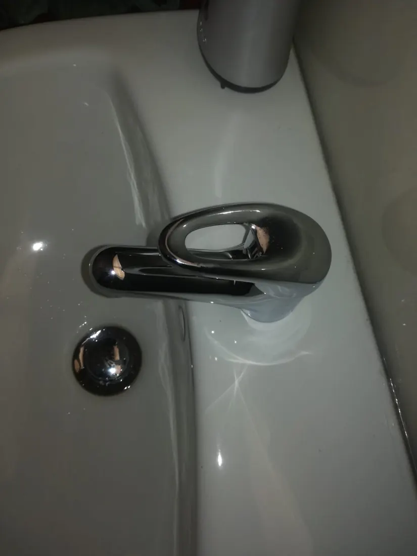 Basin mixer tap repair in Zonnebloem Chrome basin mixer tap repair by a Zonnebloem plumber