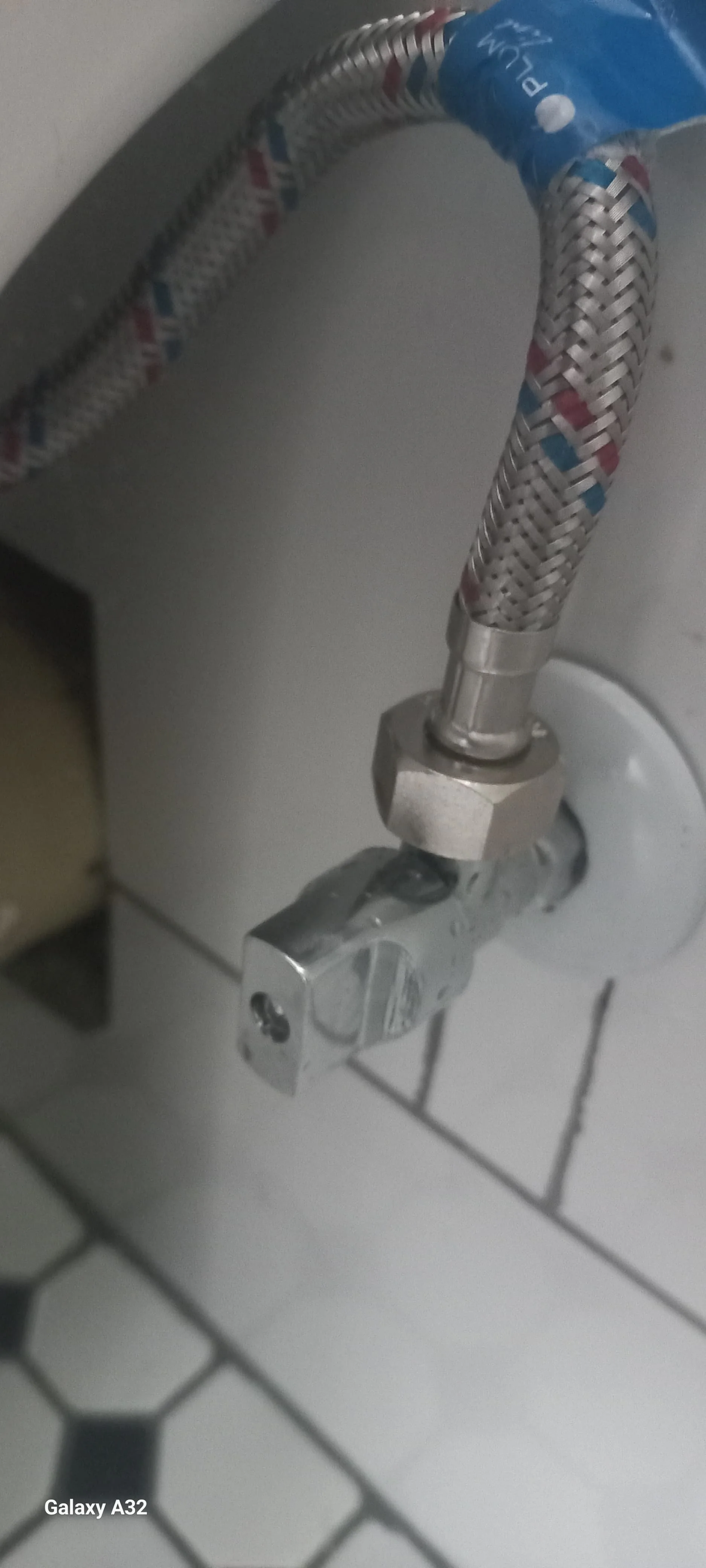 Wall angle valve and mixer connection repaired