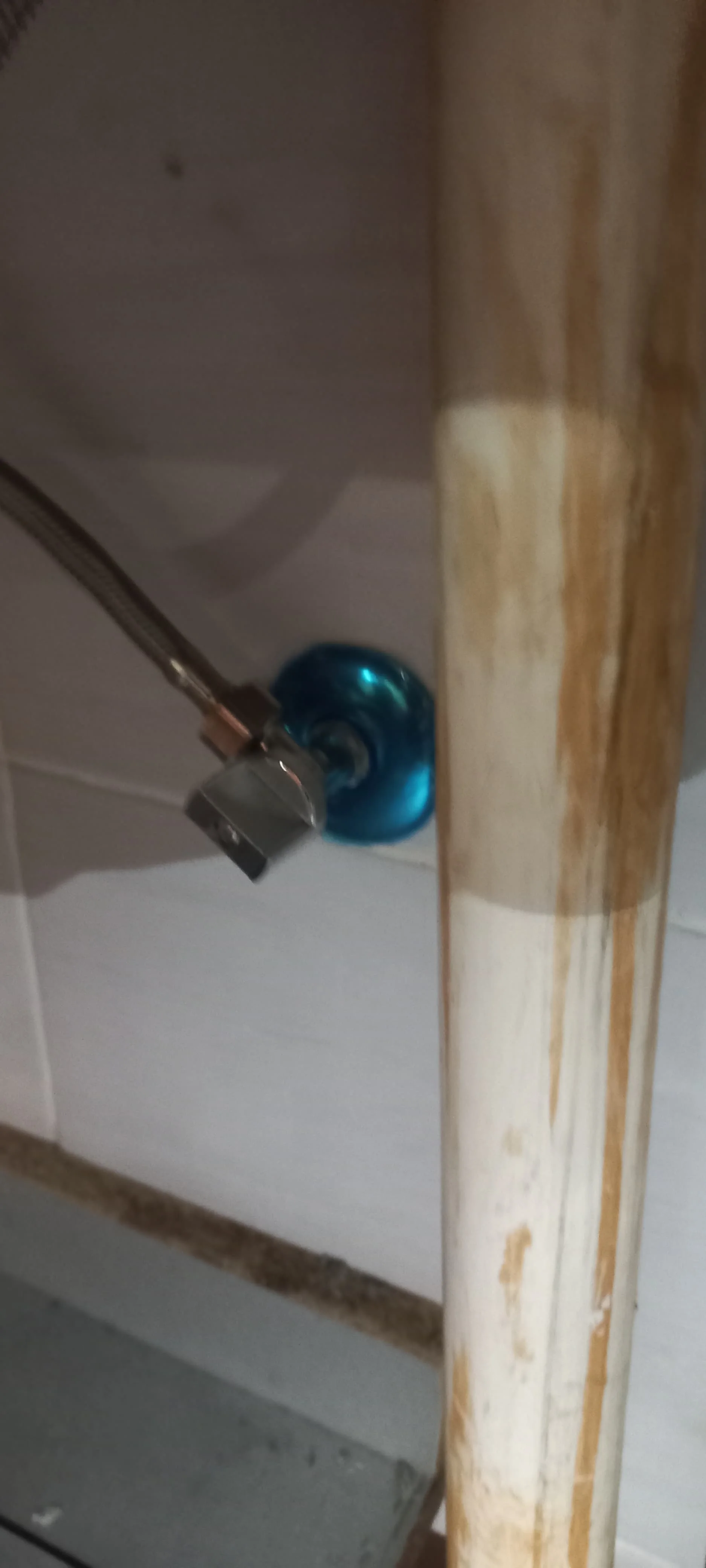 Wall angle valve and mixer connection repaired