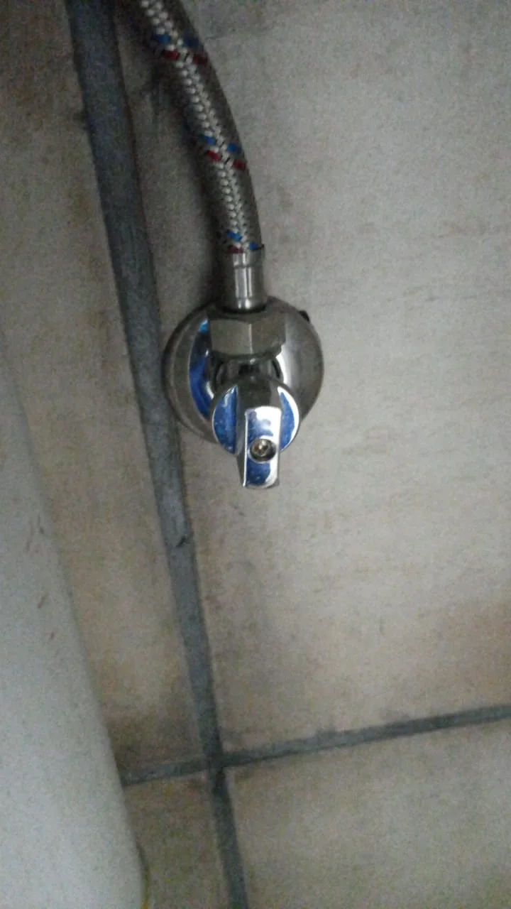 Wall angle valve and mixer connection repaired