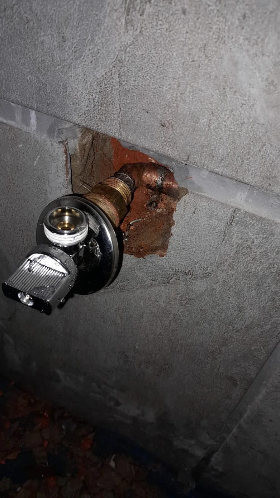 Wall angle valve and mixer connection repaired