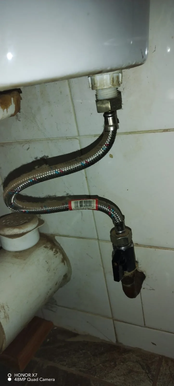 Wall angle valve and mixer connection repaired