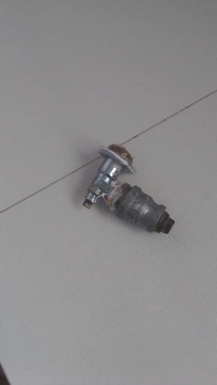 Wall angle valve and mixer connection repaired