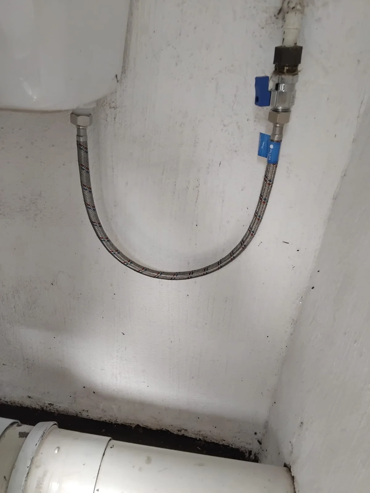 Wall angle valve and mixer connection repaired