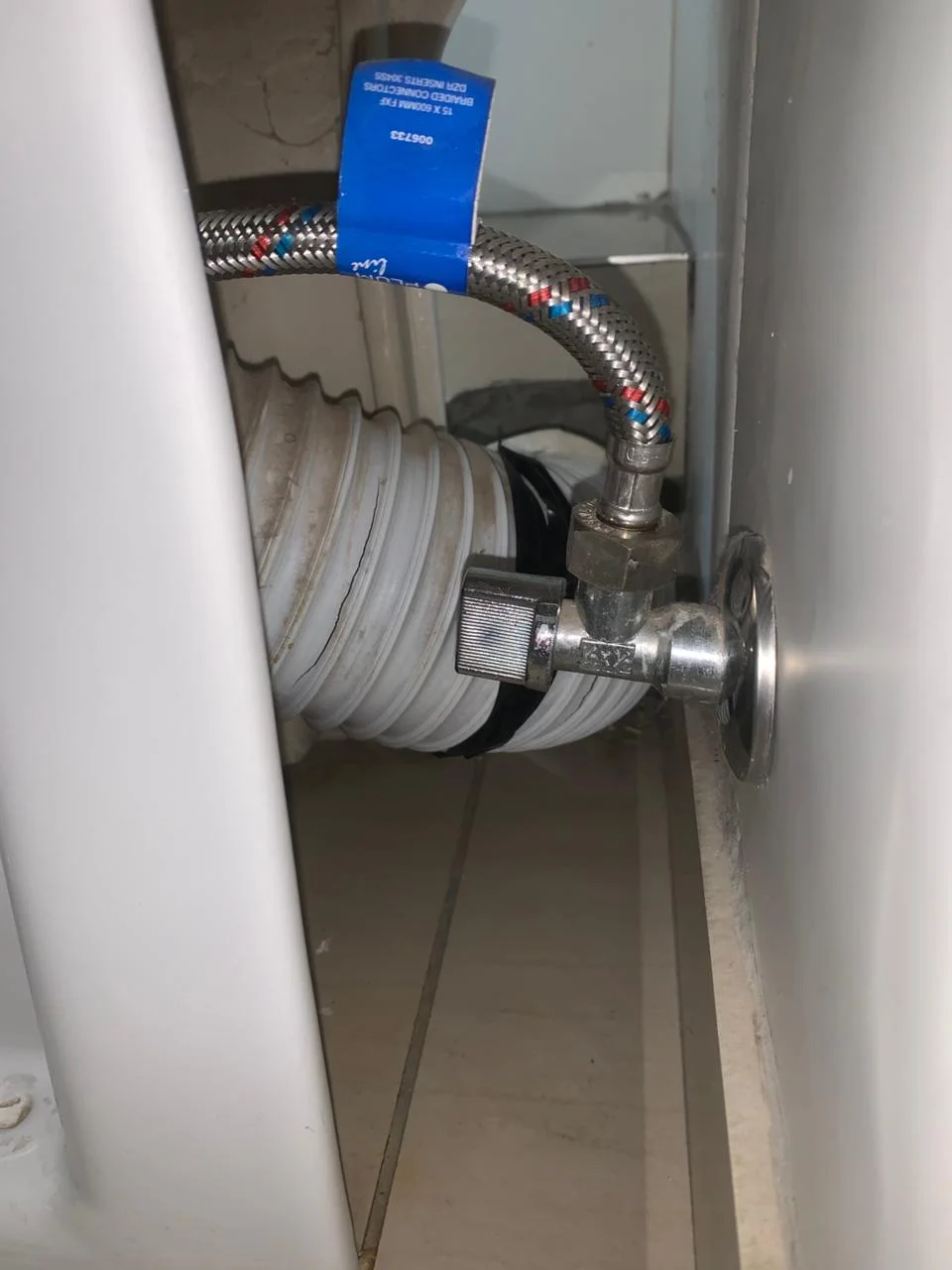 Wall angle valve and mixer connection repaired
