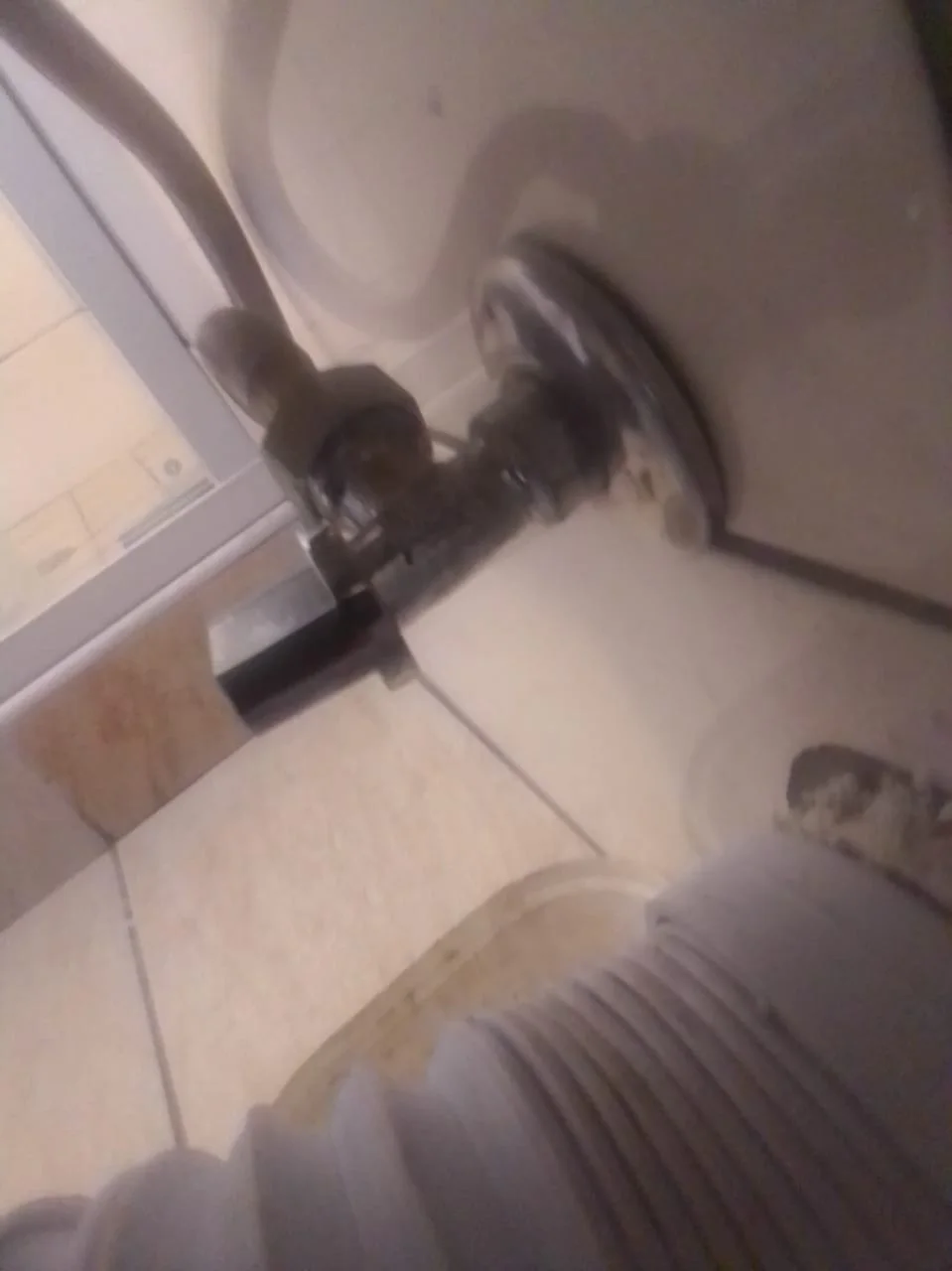 Wall angle valve and mixer connection repaired