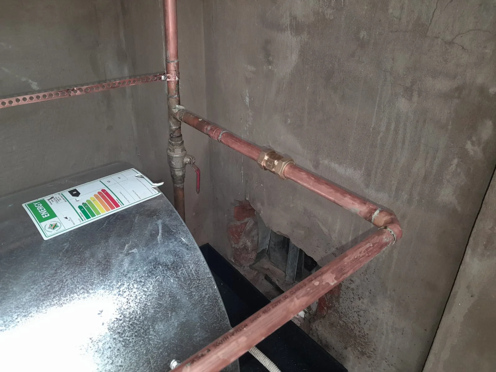 Professional burst pipe work in Kew