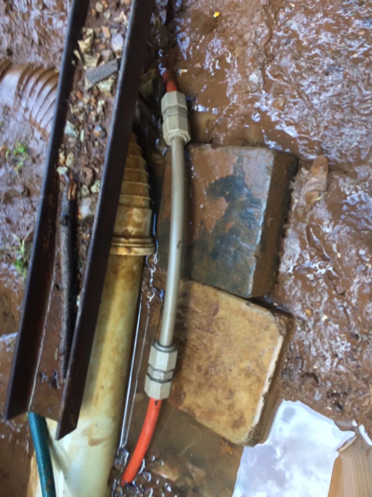 Professional burst pipe work in Lynnwood Manor