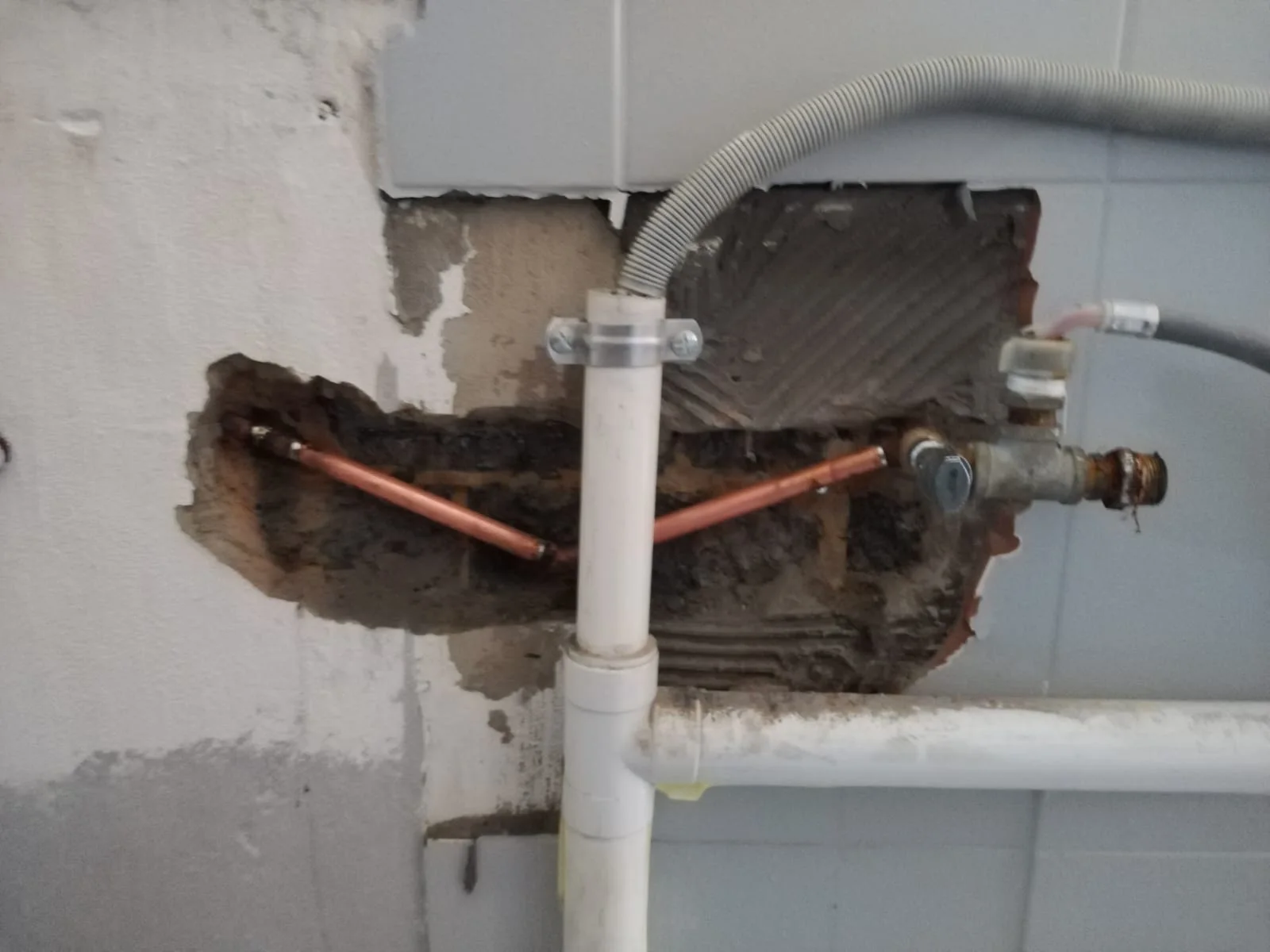 Professional burst pipe work 