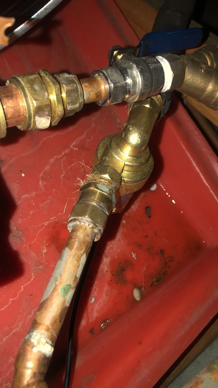 Spraying water from burst outside pipe in West Rand