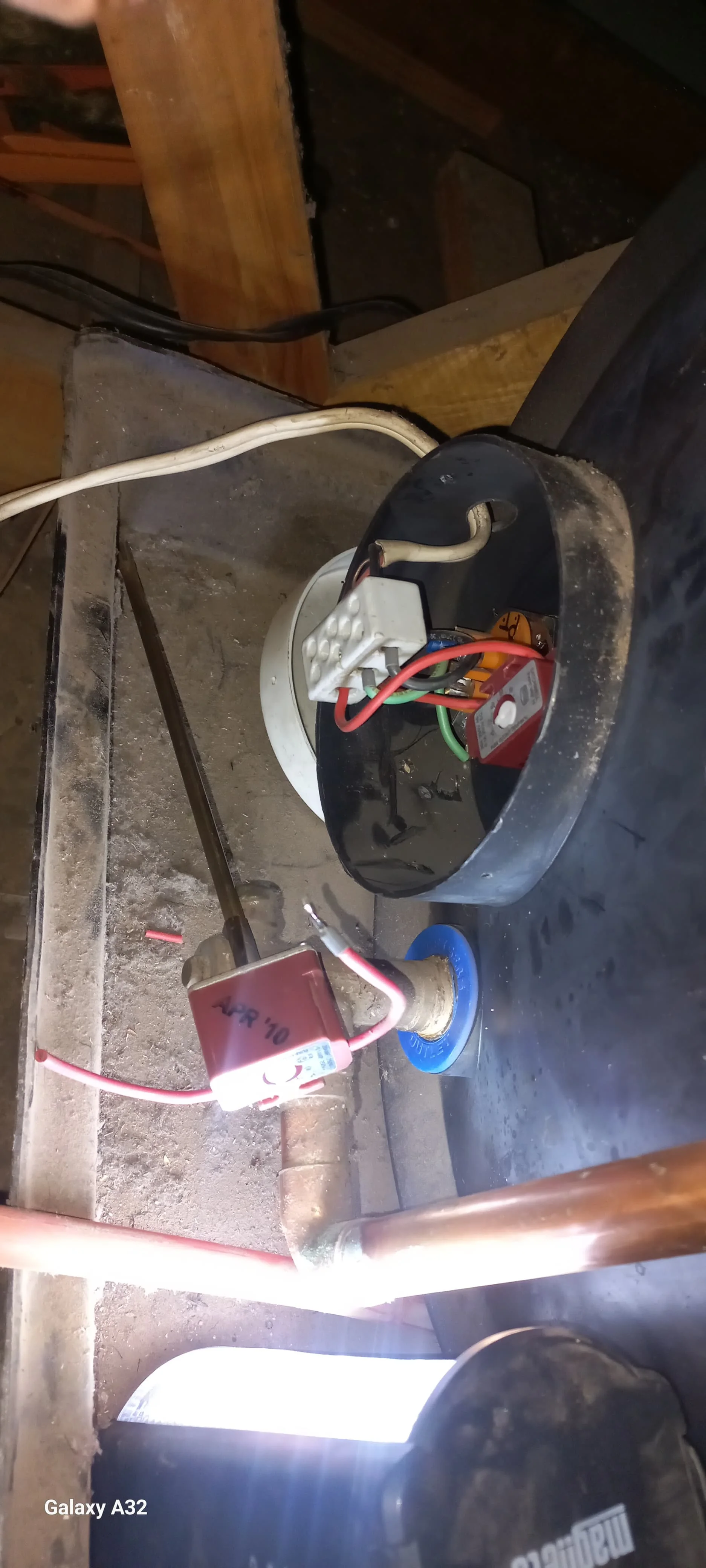 Geyser element and thermostat replaced in Benoni