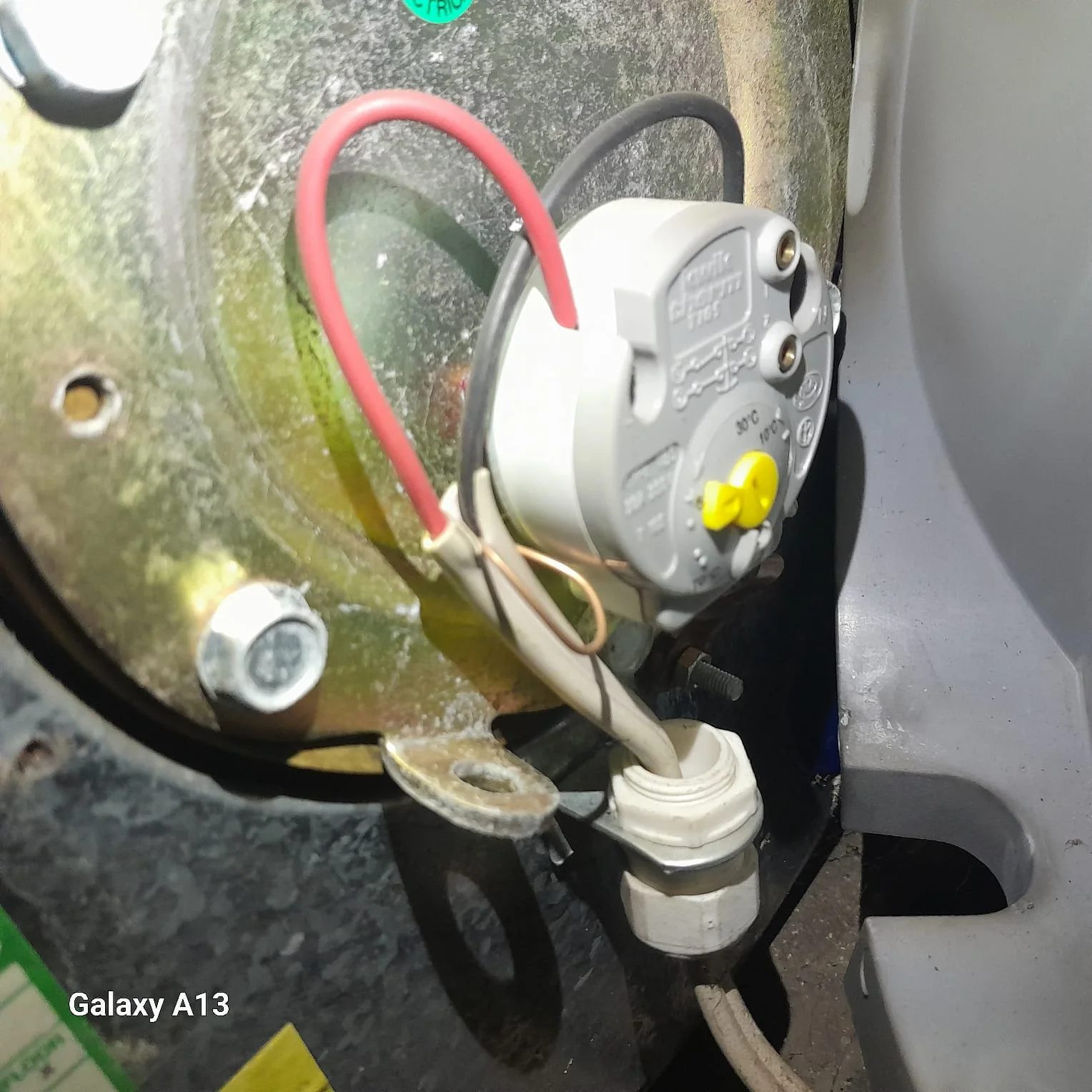 Geyser element and thermostat replaced in Brooklyn