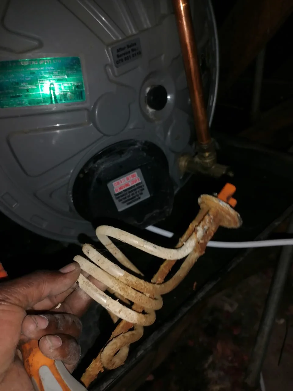 Faulty geyser element, thermostat and flange gasket replaced in Hatfield