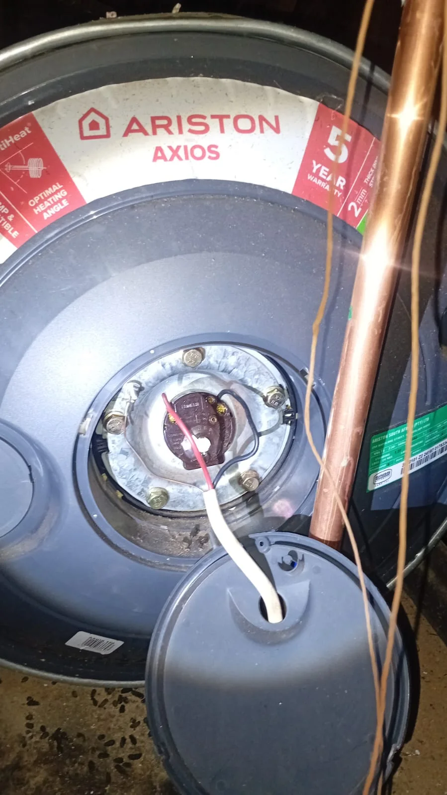 Faulty geyser element, thermostat and flange gasket replaced in Jeppestown