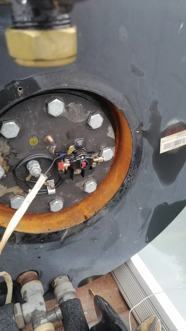 Faulty geyser element and thermostat repaired in Kyalami