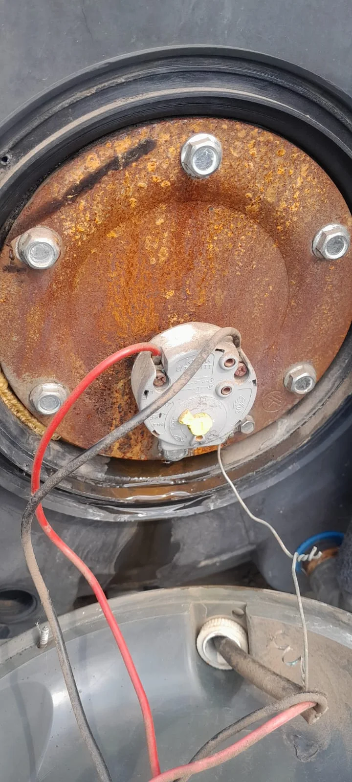 Faulty geyser element and thermostat repaired in Lewisham