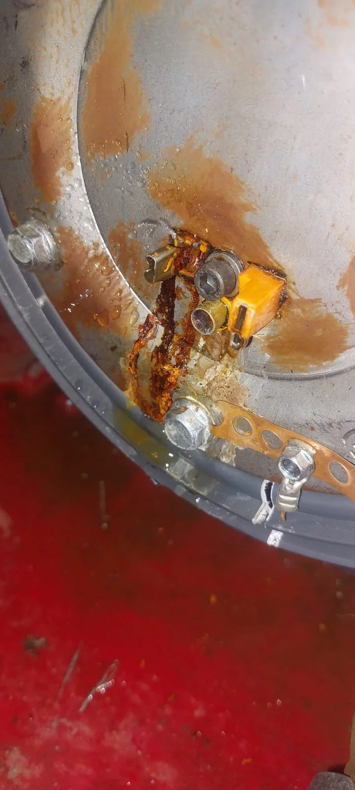 Faulty geyser element, thermostat and flange gasket replaced in Linden
