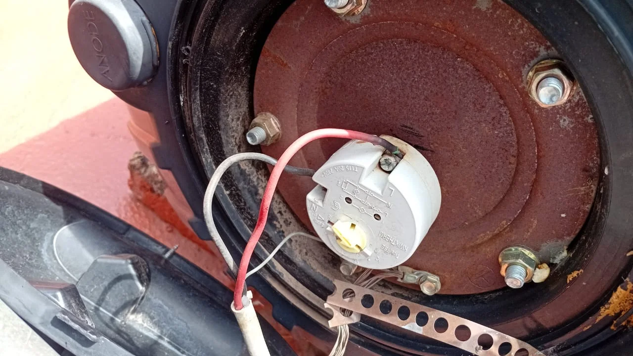 Faulty geyser element and thermostat repaired in Lyttelton