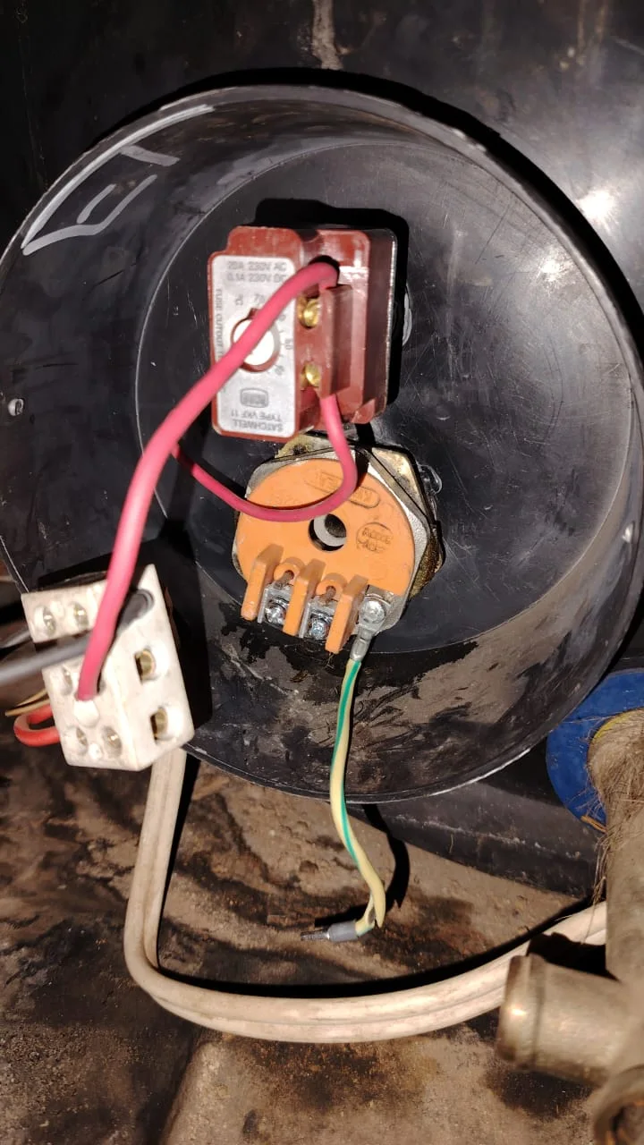 Faulty geyser element, thermostat and flange gasket replaced in Malvern