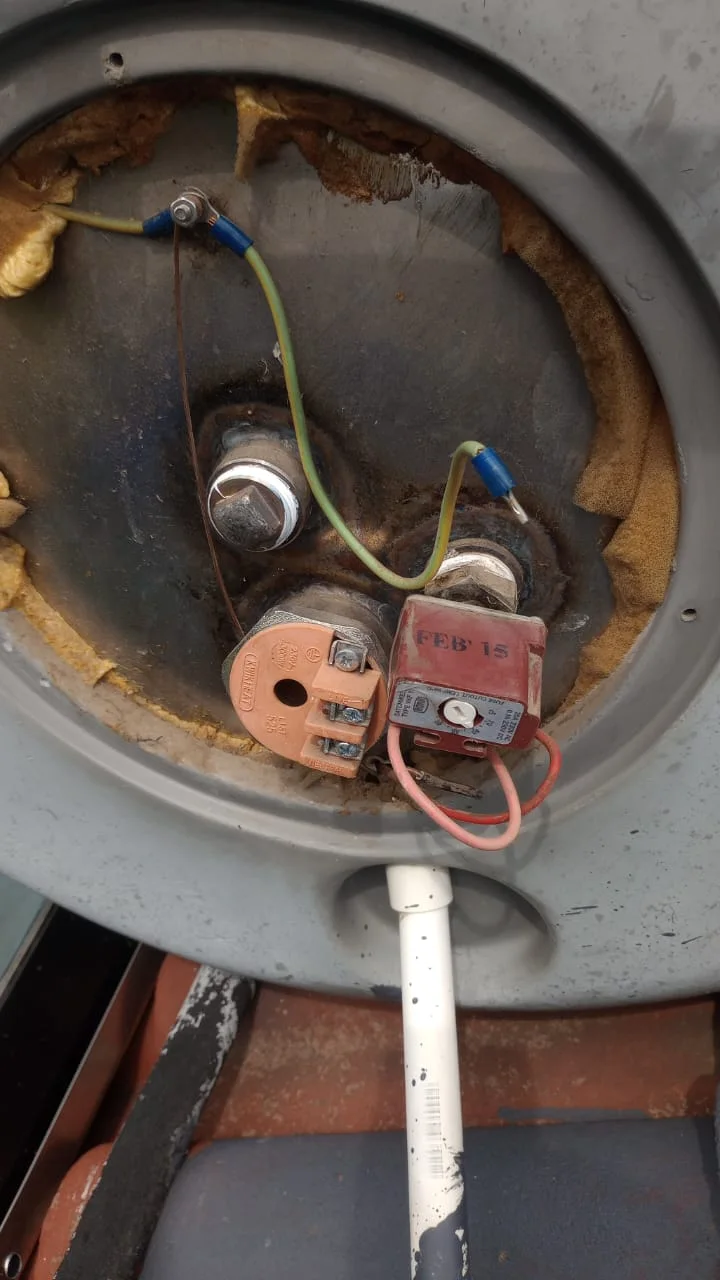 Faulty geyser element, thermostat and flange gasket replaced in Menlo Park