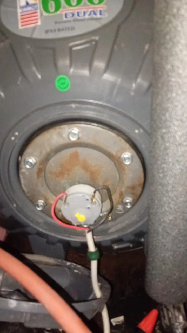Faulty geyser element and thermostat replaced in Parkmore