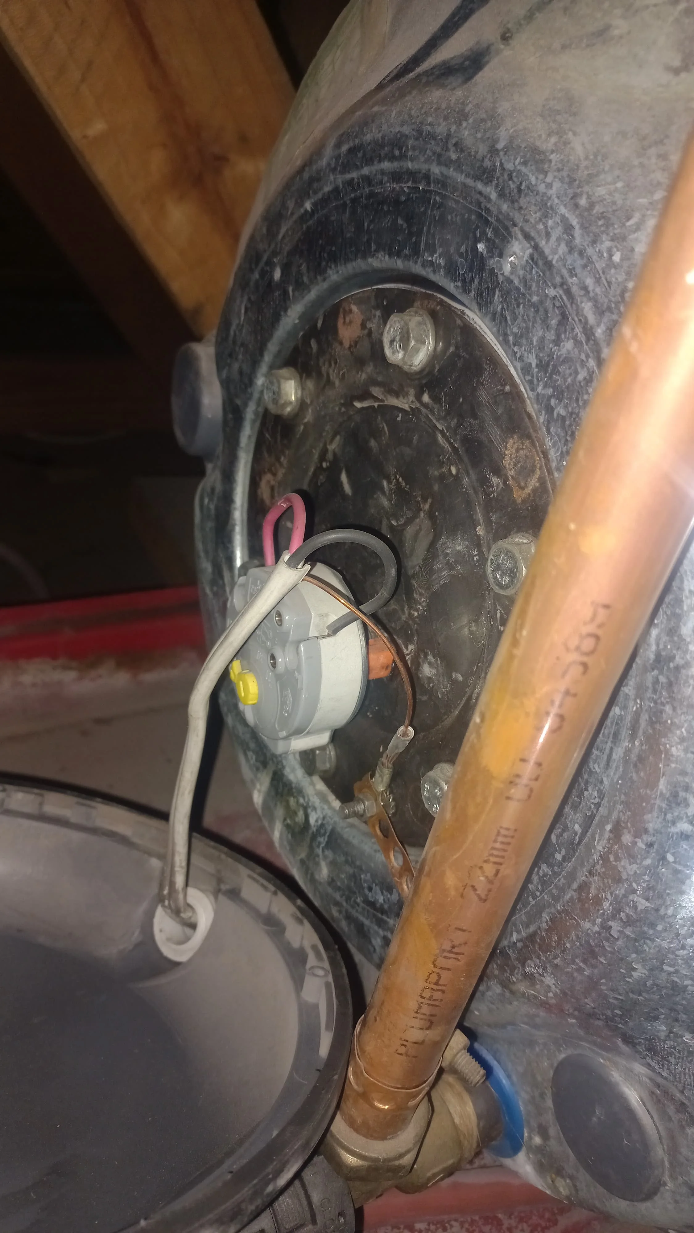 Faulty geyser element, thermostat and flange gasket replaced in Pretoria