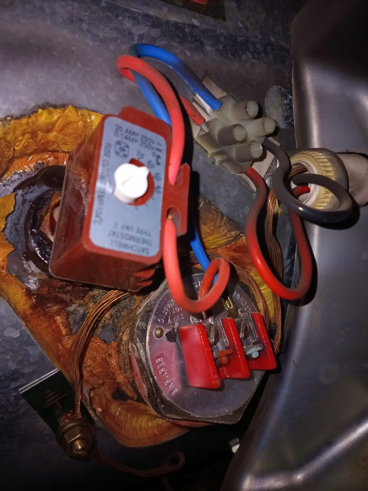Faulty geyser element, thermostat and flange pack replaced in Soweto