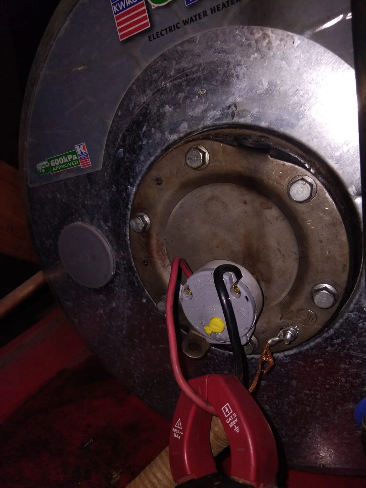 Faulty geyser element, thermostat and flange gasket replaced in Turffontein
