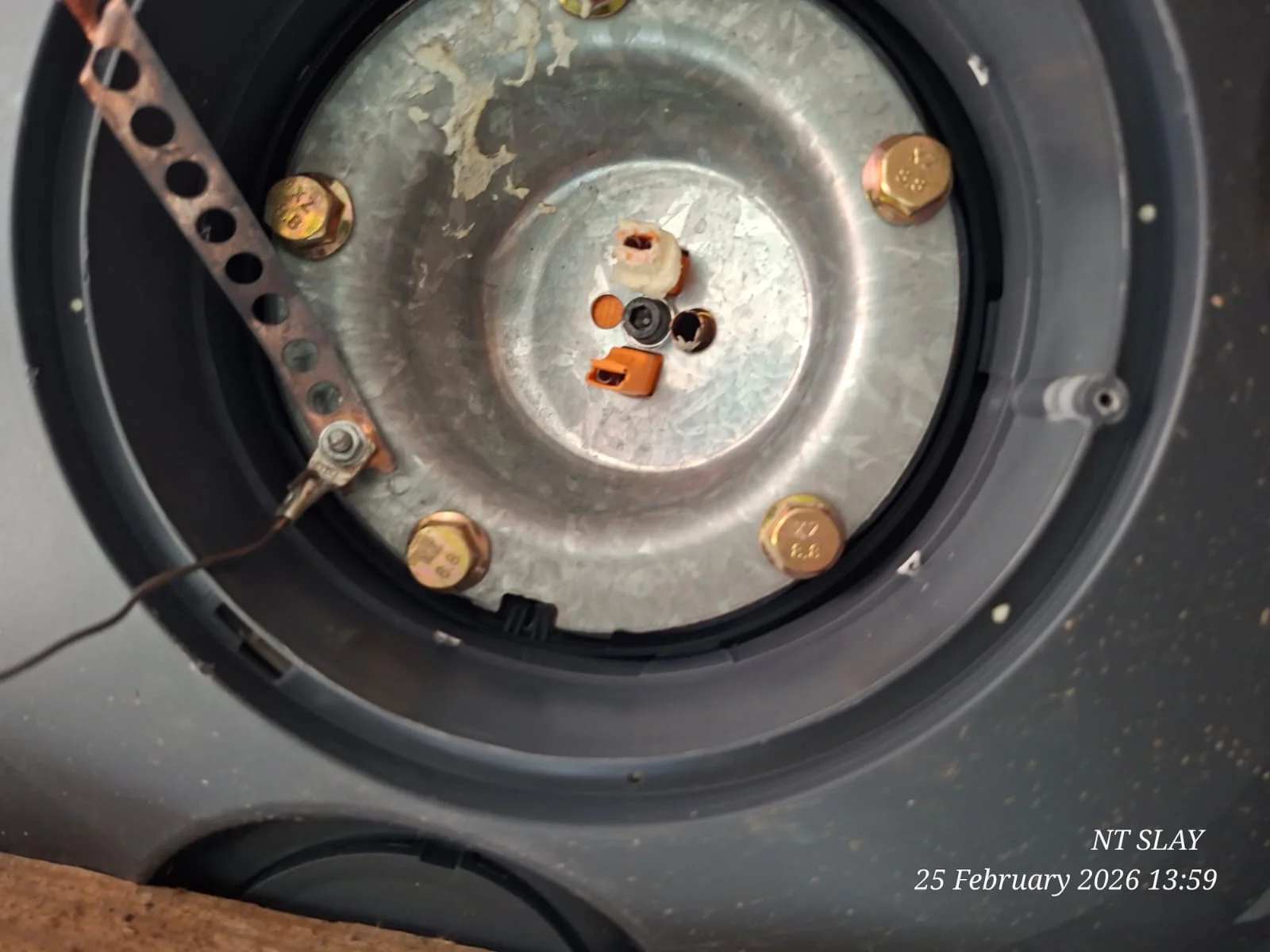 Faulty geyser element, thermostat and flange gasket replaced in Wes Rand